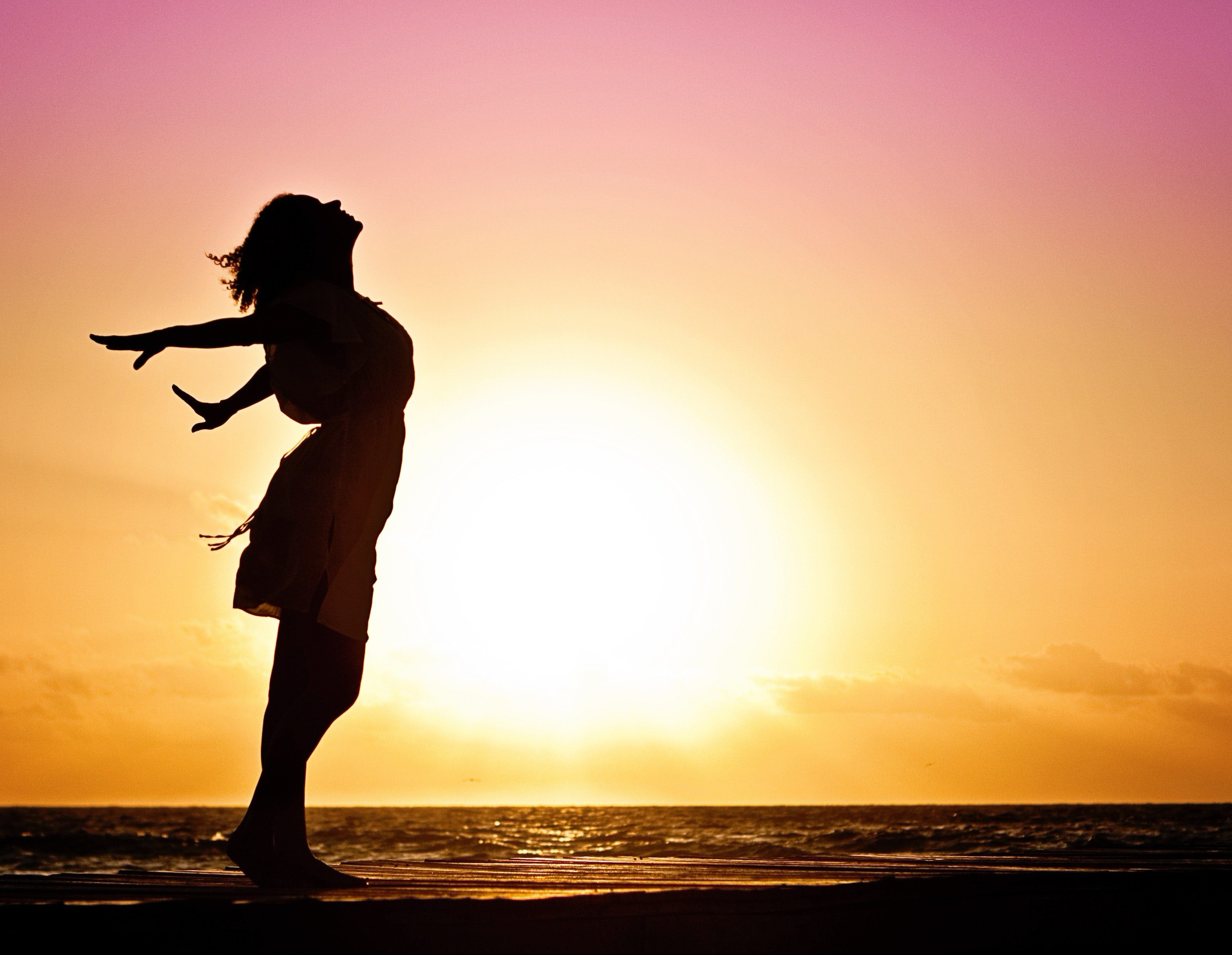 beach-beautiful-dawn-40192